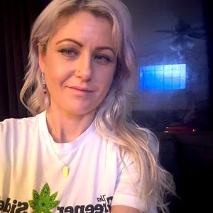 Meet your Posher, Kira